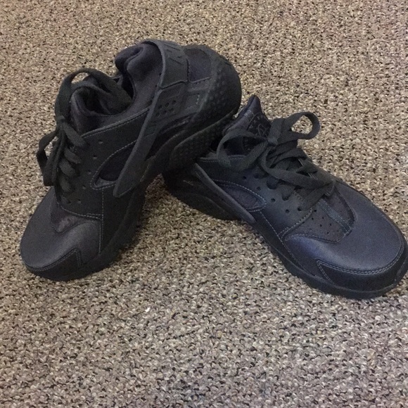 Nike Air Huarache iD (custom) Women’s Shoe - Picture 2 of 2